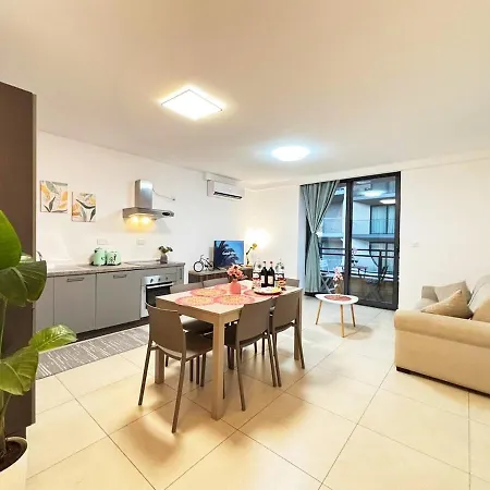 Paceville Glow Two 公寓