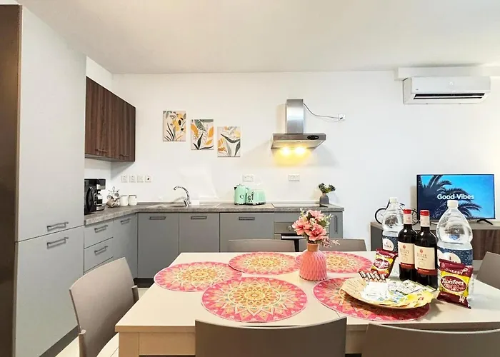 Apartament Paceville Glow 10 *