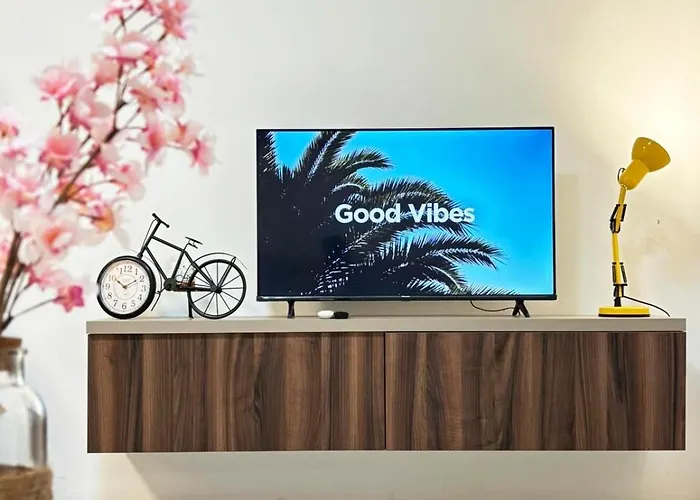 Paceville Glow Two سانت جوليان