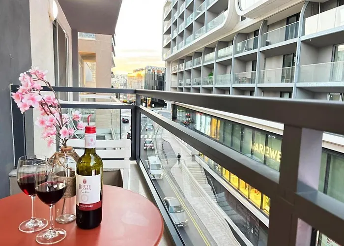 Paceville Glow Two Apartament St. Julian's